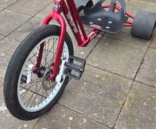 Triad drift trike