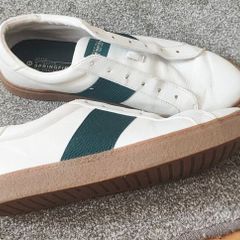 sneakers uk9