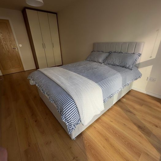 Double Divan Bed With Mattress, 2 Drawers And Bedside Table, Nearly New