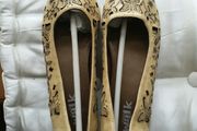 Tan shoes with low heel size 36 NEW
