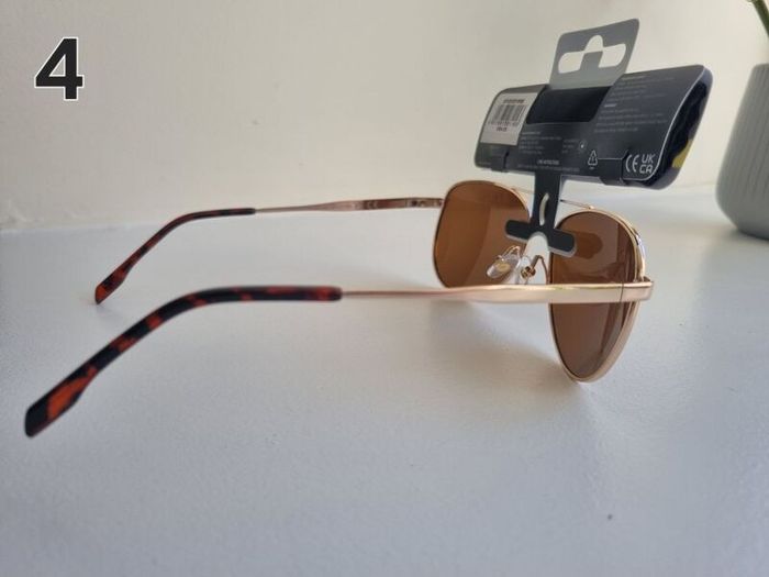 Foster Grant Sunglasses Brand New (2 for 15 Euro)