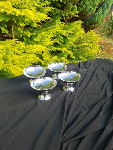 4 ice cream metallic cups postage possible