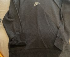 nike sweater