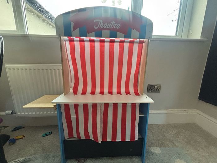 Kids Theatre or Shop Table