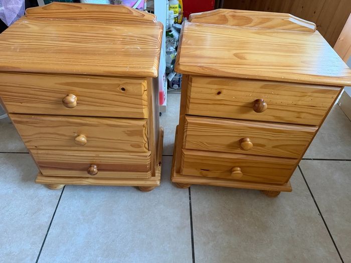 bedside lockers