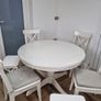 dinning/kitchen table Image 2