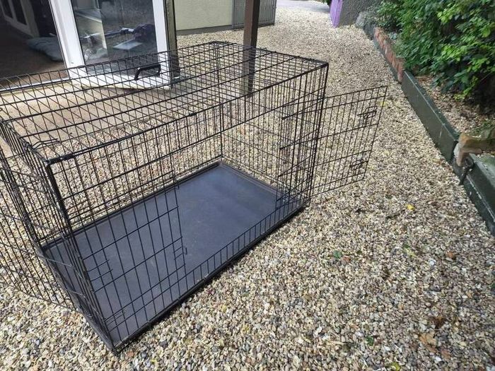 Dog crate