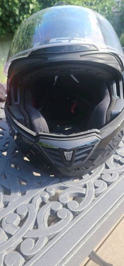 Motorcycle helmet