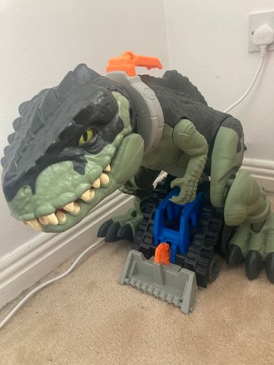 Imaginext Jurassic World Dominion: Mega Stomp & Rumble Giga Dinosaur