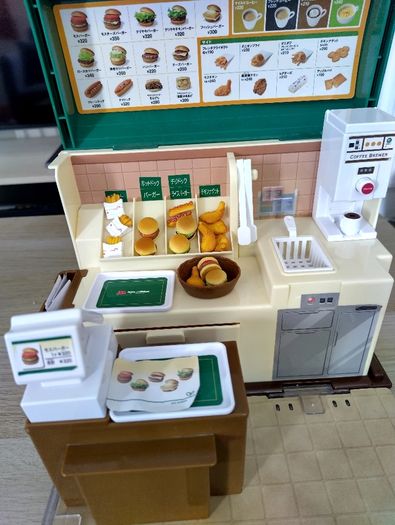 Miniature burger shop