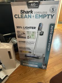 Shark Clean & Empty Cordless Vacuum Cleaner with Auto-Empty System,