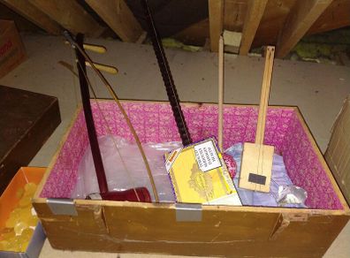 Ehru (Chinese bowed instrument) + others