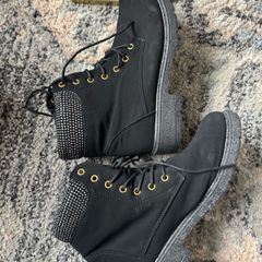 Women boots / shoes runners