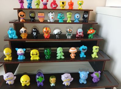 Collecion Of Gogos Go Go Crazy Bones Some Rare And In Good Order