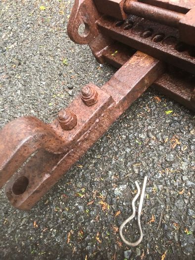massey Ferguson swinging draw bar 135 35