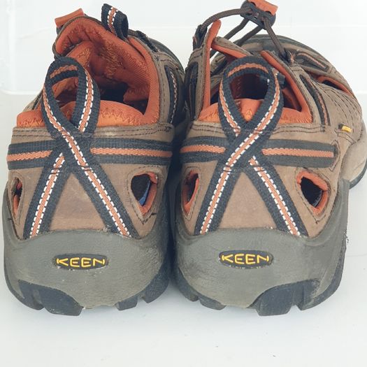 Keen walking hiking sandals size 6 EU 37.5