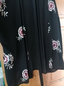 lovely light kimono also has a belt to wear has a wrap style top 14/16