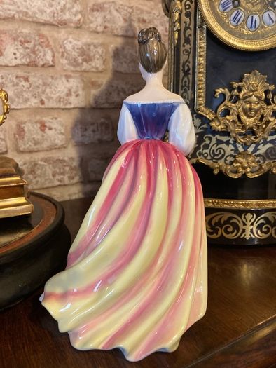 Royal Doulton figurine Alexandra