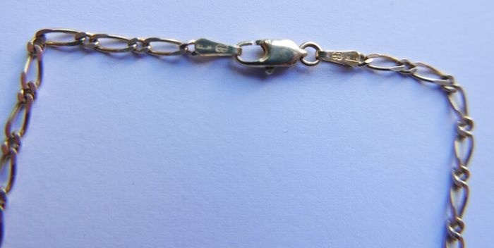 Vintage Solid 9Ct Yellow Gold 375 Figaro link Bangle Bracelet,  length 7.5" - 1,8g