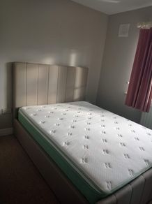 Double & King Size Pillow Top Tufted Pocket Sprung Mattress Available