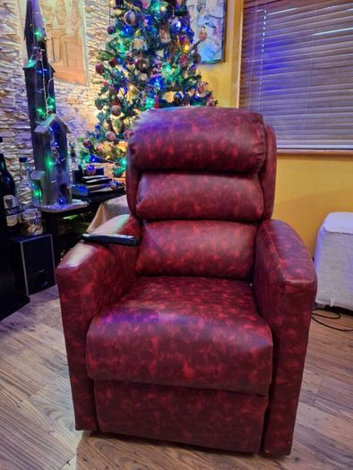 riser / recliner electric armchair