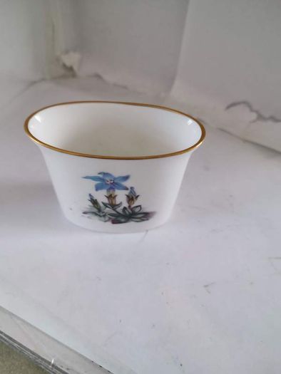 Vintage Small Bone Chaina Holder.