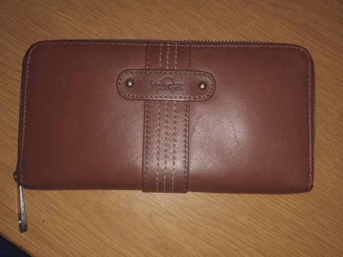Kipling leather wallet
