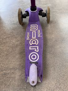 Micro Deluxe Led Scooter: