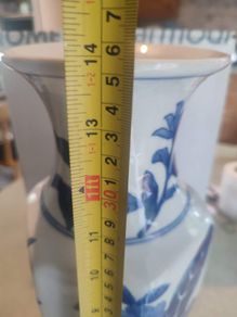 VINTAGE blue and white Chinese vase with floral design, 35 CM. TALL