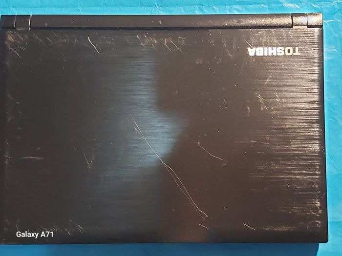 Toshiba Satellite C40-c-10Q, Intel Celeron CPU N3050, 1.6GHz, 2GB Ram, 32GB HDD, Windows 10, Microsoft Edge, Chrome and VLC