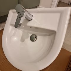 3 x NEW BUILD Bathroom Basins plusChrome Mixer Taps, never Used