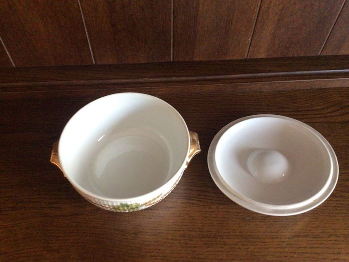 Royal Worcester Evesham pattern Small circular oven to Tableware lidded serving dish