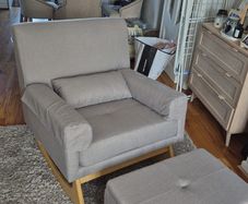 Nursing chair