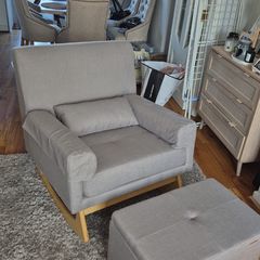 Nursing chair