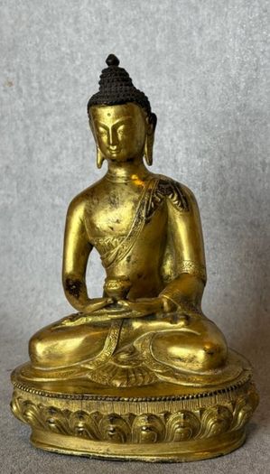 Amitabha  Buddha - Gilt Bronze,Signed