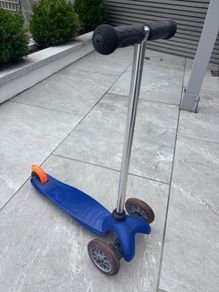 'Mini micro' 3 wheel scooter
