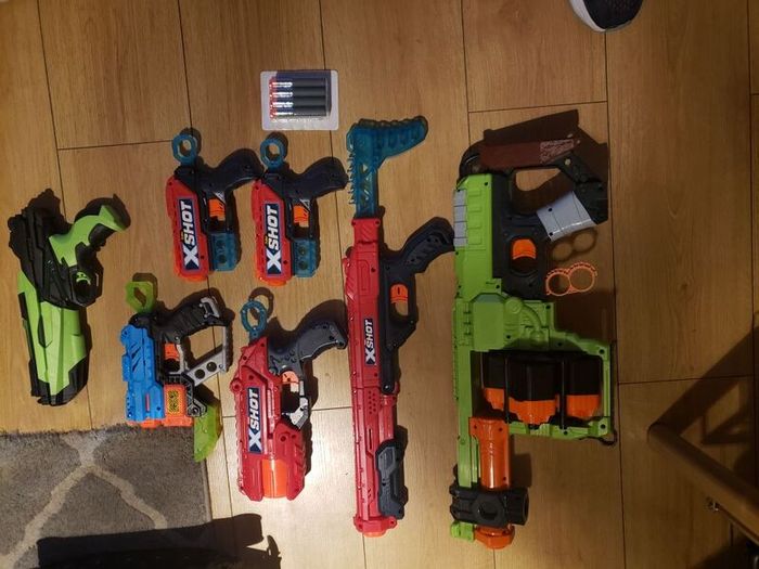 toy guns
