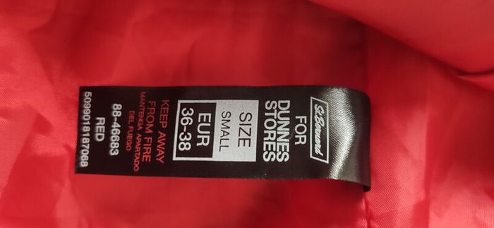 Never Used St. Bernard (Dunnes) Red Puffer Vest - Size S.