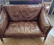 Halo leather sofa