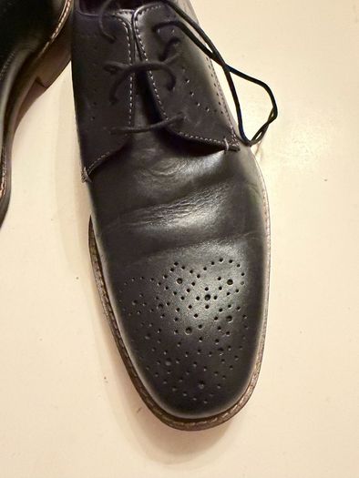 TED BAKER. Men's Shoes. Brogue Style. Size:8. UK. Excellent Condition.