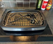 Indoor electric grill chefman