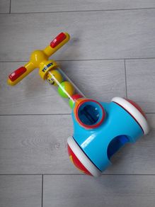 TOMY Toomies Pic & Pop Push Along Baby Toy | Toddler Ball Popper With Ball Launcher And Collector
