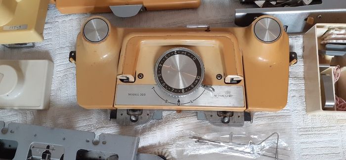 Empisal Knitmaster Knitting Machine
