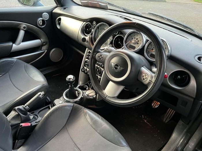 2004 Mini Cooper S, R52