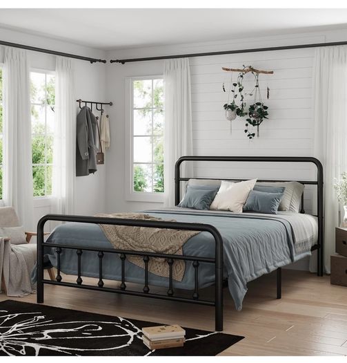 5ft Metal Bed Frame with Victorian Vintage Style