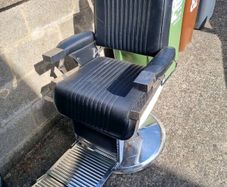 Barber chair