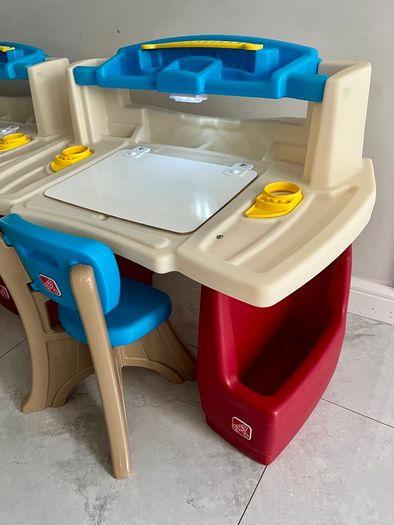 Art activity desk