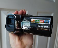 Samsung SMX-F40 Retro Y2K Video Camera Camcorder