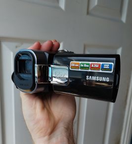 Samsung SMX-F40 Retro Y2K Video Camera Camcorder