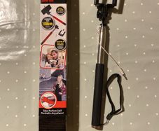 selfie stick 3.5 mm jack connection